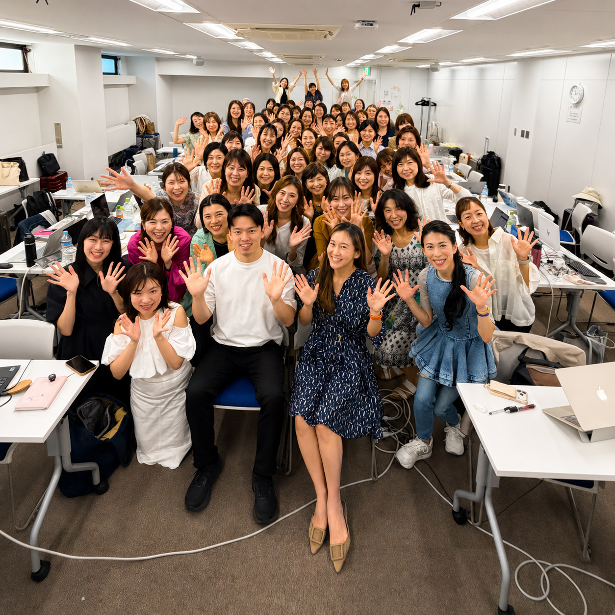 過去セミナー参加者との集合写真 2